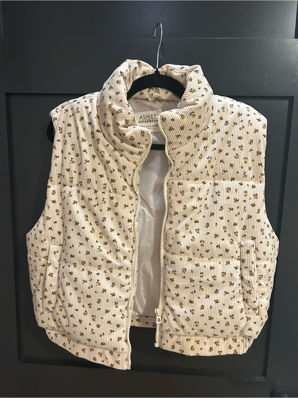 Ashley By 26 International Cream Floral Quilted Puffer Vest with Yellow Accents